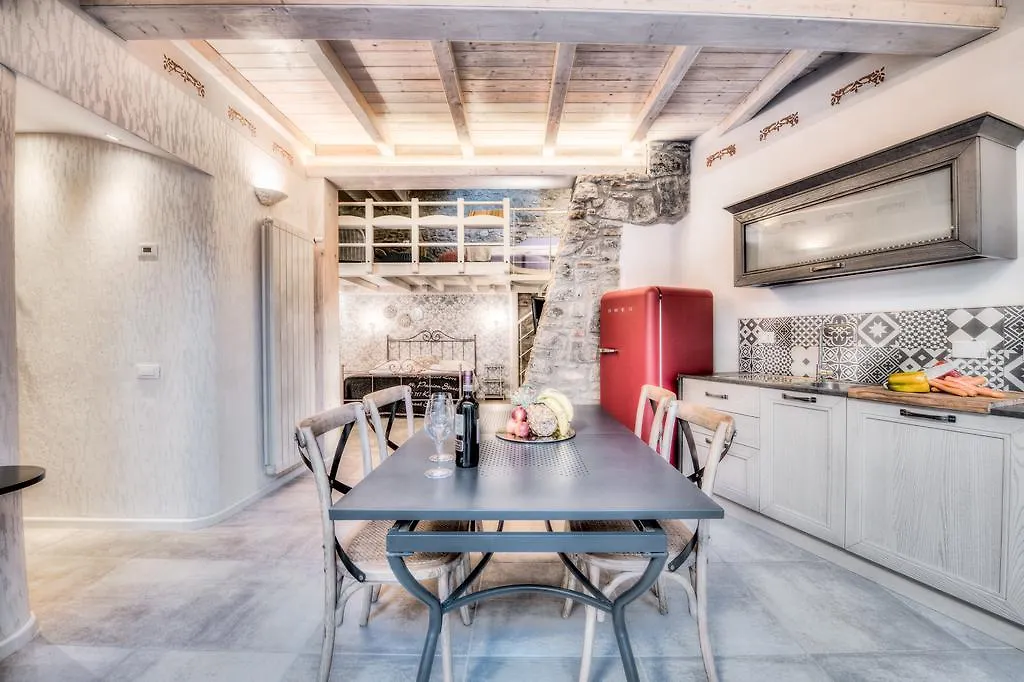Giglio Apartments By Mmega Firenze 0*,