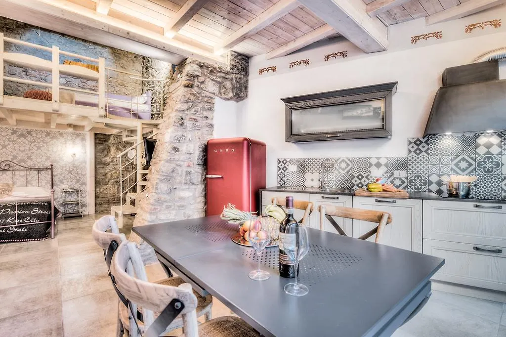 Giglio Apartments By Mmega Florence Italy
