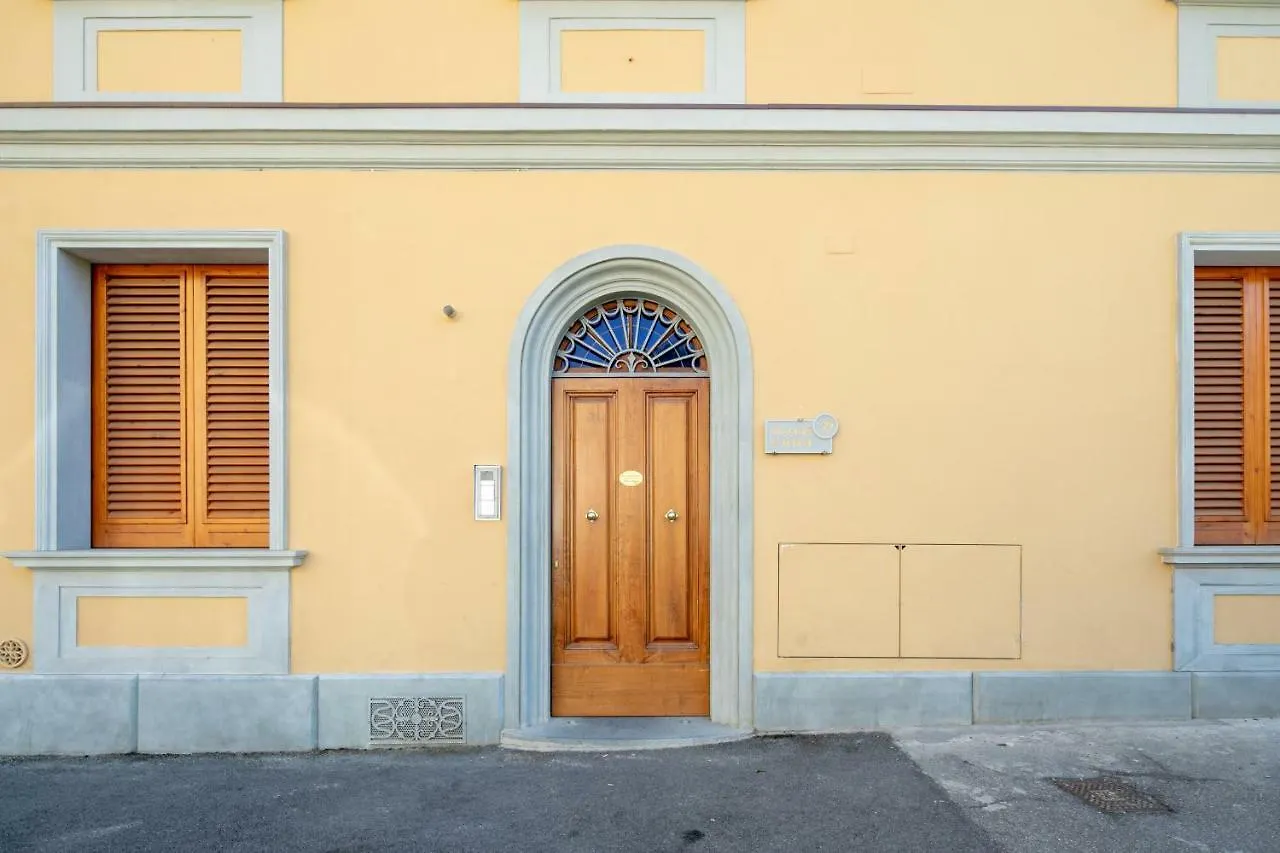 Giglio Apartments By Mmega Firenze 0*,